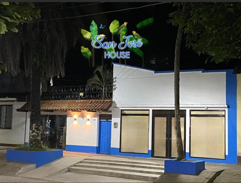 San Jose House Hotel Leticia Buitenkant foto